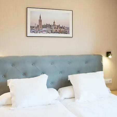 Plaza 3* Seville